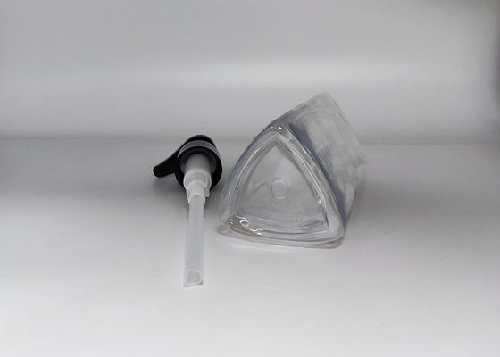 Garrafa plástica clara 250ml do ANIMAL DE ESTIMAÇÃO do triângulo para o empacotamento cosmético